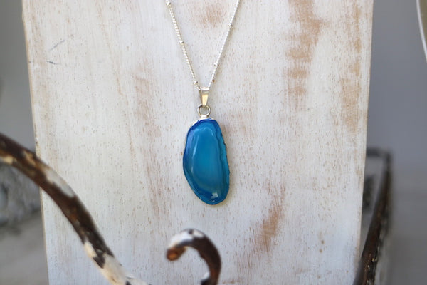 Load image into Gallery viewer, Blue agate silver necklace
