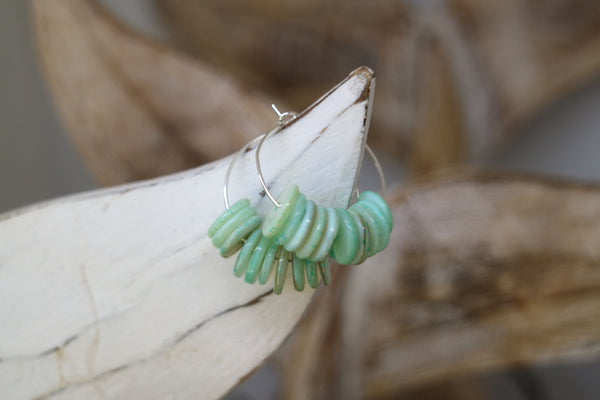 Load image into Gallery viewer, Green shell silver earrings
