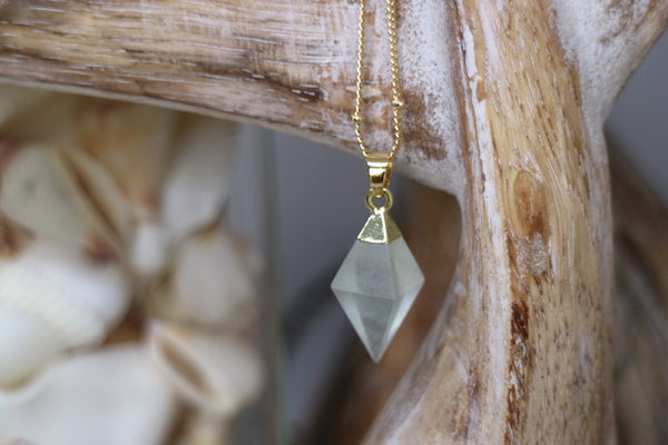 Load image into Gallery viewer, Green fluorite gemstone gold necklace
