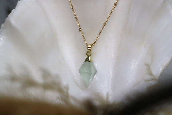 Load image into Gallery viewer, Green fluorite gemstone gold necklace
