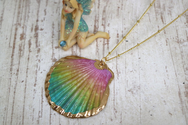 Load image into Gallery viewer, Children&#39;s rainbow shell gold necklace
