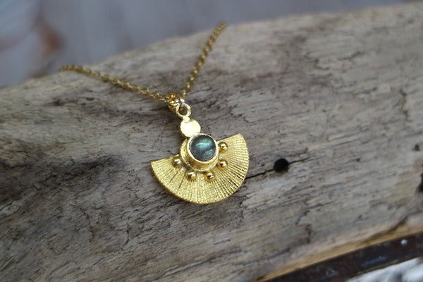 Load image into Gallery viewer, Labradorite gold bohemian necklace
