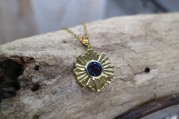 Load image into Gallery viewer, Blue druzy agate gold necklace
