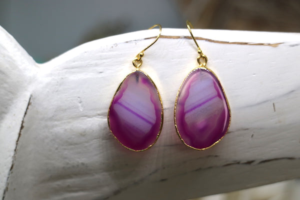 Load image into Gallery viewer, Pink agate gemstone gold earrings
