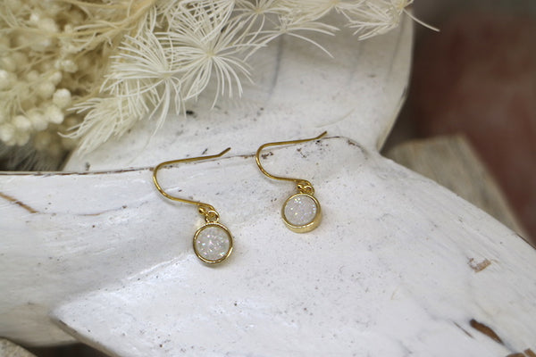 Load image into Gallery viewer, White druzy quartz gold earrings
