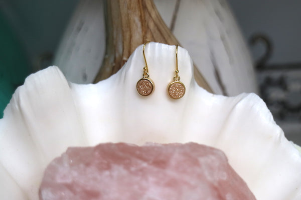 Load image into Gallery viewer, Champagne druzy quartz gold earrings
