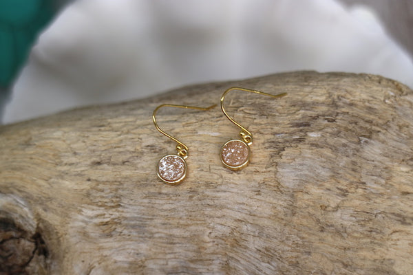 Load image into Gallery viewer, Champagne druzy quartz gold earrings
