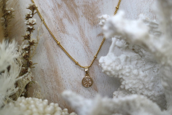 Load image into Gallery viewer, Champagne druzy quartz gold necklace
