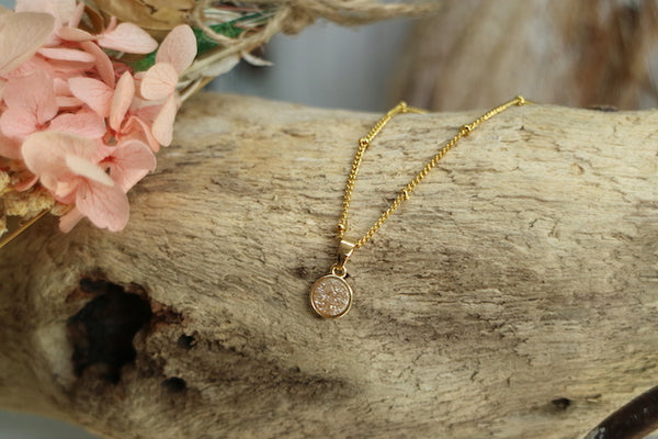 Load image into Gallery viewer, Champagne druzy quartz gold necklace
