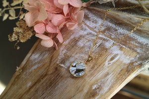White howlite gemstone and gold necklace