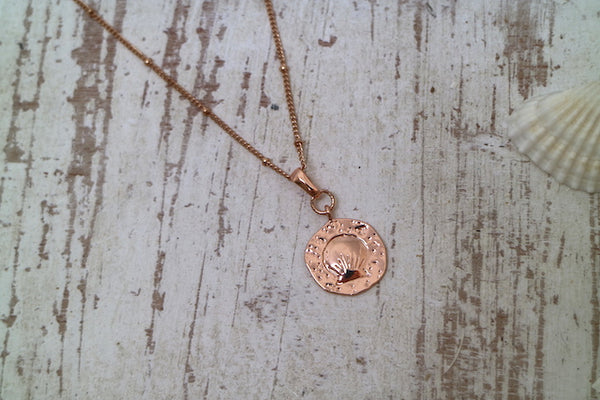 Load image into Gallery viewer, Rose gold shell coin pendant necklace
