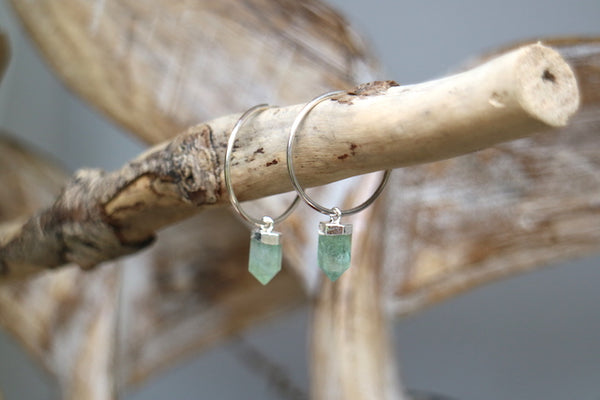 Load image into Gallery viewer, Fluorite crystal point silver hoop earrings

