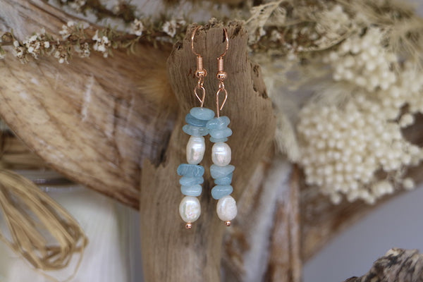 Load image into Gallery viewer, Fresh water pearls and aquamarine rose gold earrings

