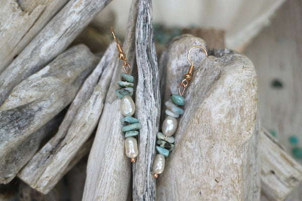 Load image into Gallery viewer, Fresh water pearls and larimar rose gold earrings
