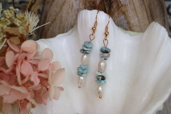 Load image into Gallery viewer, Fresh water pearls and larimar rose gold earrings
