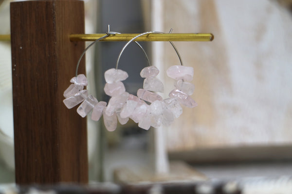 Load image into Gallery viewer, Rose Quartz gemstone chip earrings on stainless steel hoops
