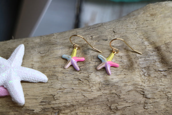 Load image into Gallery viewer, Children&#39;s rainbow starfish gold earrings

