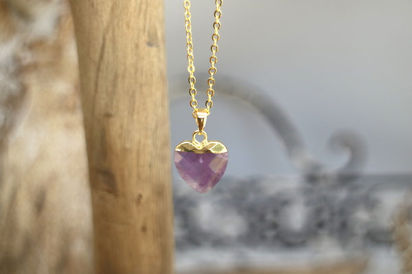 Load image into Gallery viewer, Children&#39;s Amethyst heart gold necklace
