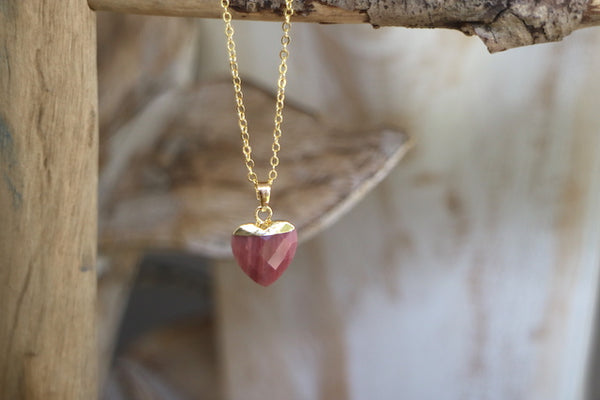 Load image into Gallery viewer, Children&#39;s Rhodonite heart gold necklace
