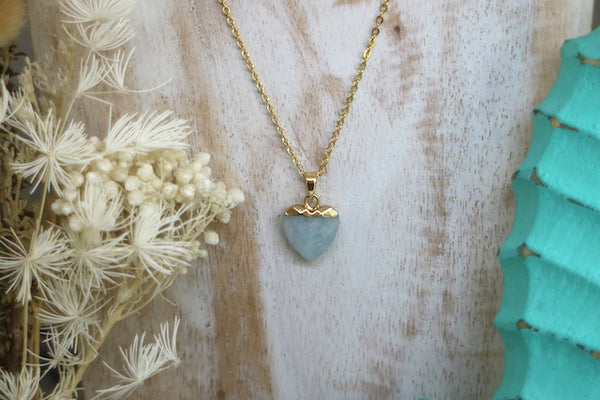 Load image into Gallery viewer, Children&#39;s Aquamarine heart gold necklace
