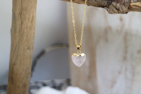 Load image into Gallery viewer, Children&#39;s Rose Quartz heart gold necklace
