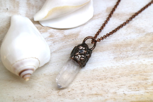 Load image into Gallery viewer, Bohemian clear quartz and antique copper necklace
