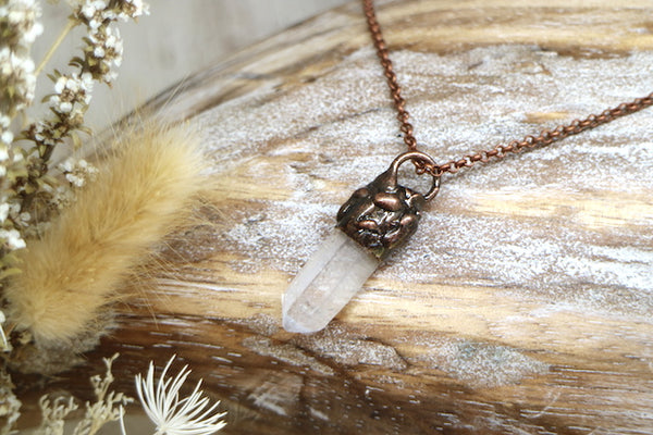 Load image into Gallery viewer, Bohemian clear quartz and antique copper necklace

